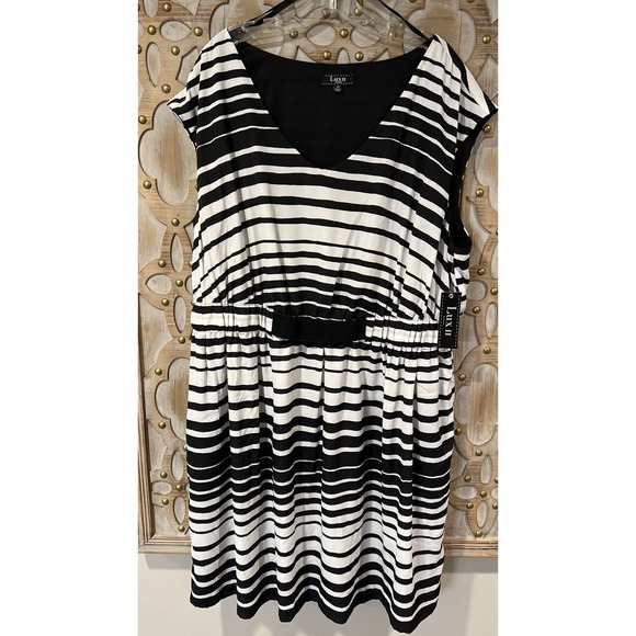 NWT Lux II Dress Womens Sz 3X Cap Sleeve Belted Waist Knee Length Striped - Picture 1 of 7